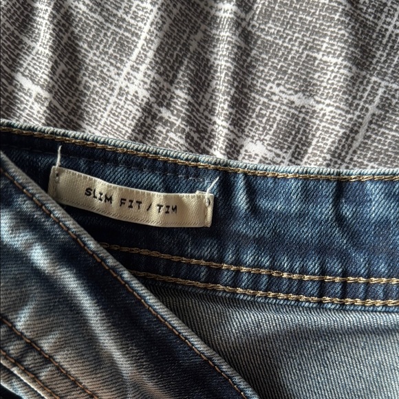 Blue Jeans with Fading and Whiskering - Picture 3 of 5